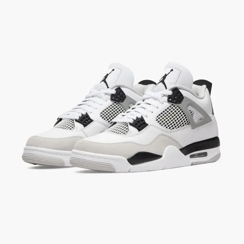 Air Jordan 4 Retro “Military Black” 