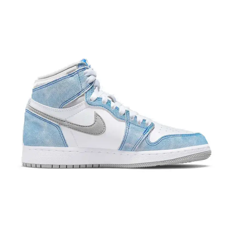 Air Jordan 1 High "Hyper Royal" 