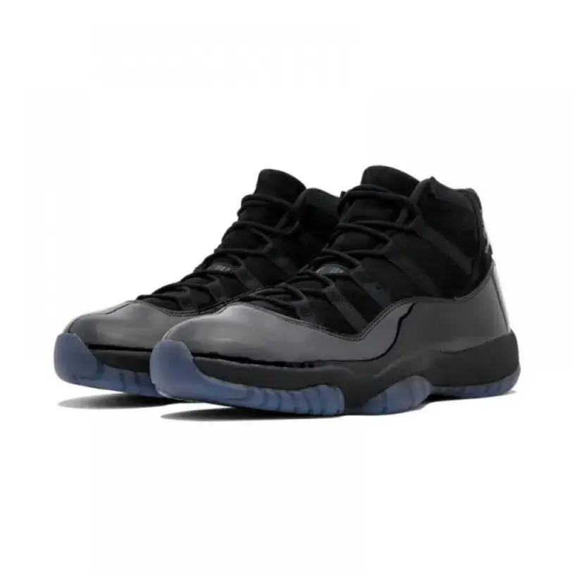 AIR JORDAN 11 RETRO ‘CAP AND GOWN’ 