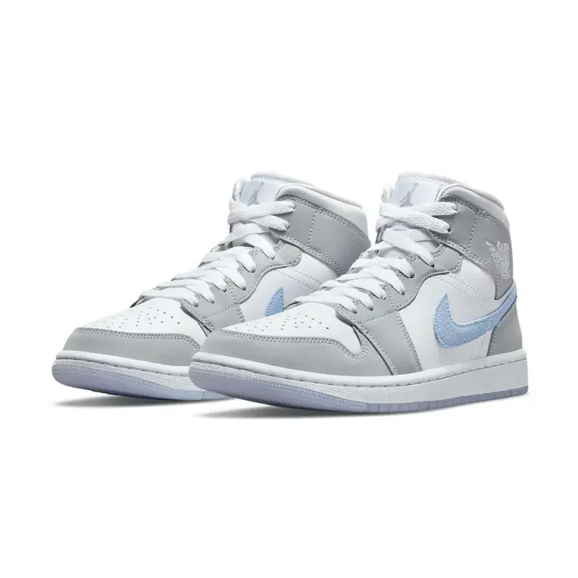 Air Jordan 1 Mid WMNS “Wolf Grey Aluminum” 