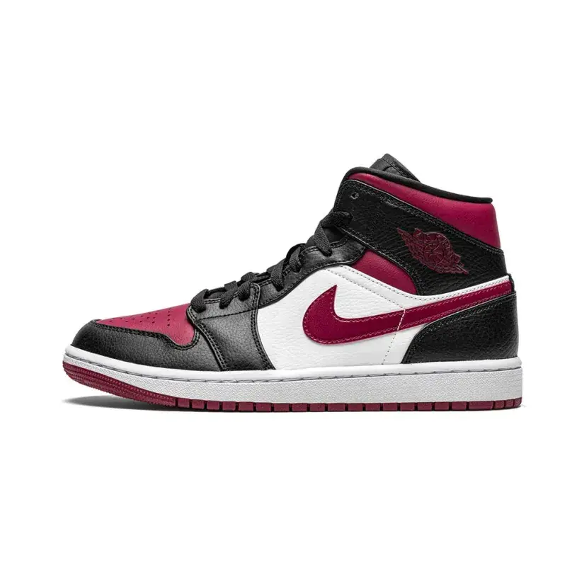 Air Jordan 1 Mid “Bred Toe” 