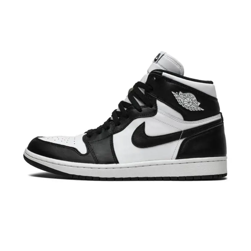 AIR JORDAN 1 RETRO HIGH OG ‘BLACK WHITE’ 