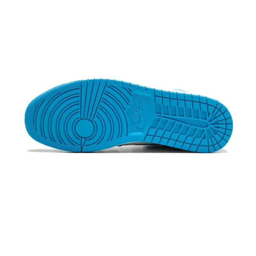 Air Jordan 1 Retro “UNC” 