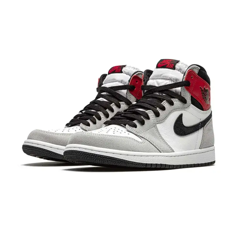 Air Jordan 1 Retro High OG “Light Smoke Grey” 