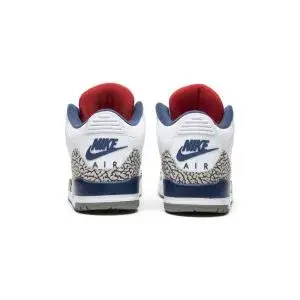 Air Jordan 3 Retro OG ‘True Blue’