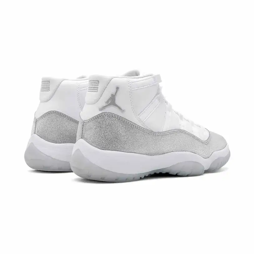 Air Jordan 11 Retro “METALLIC SILVER” 