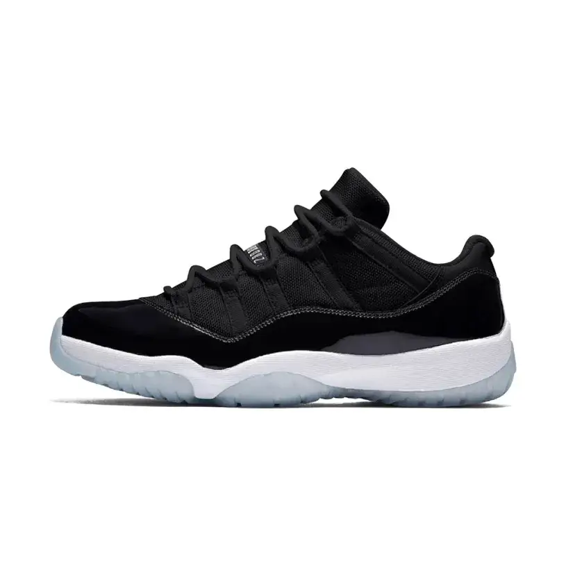 AIR JORDAN 11 LOW “Space Jam” 